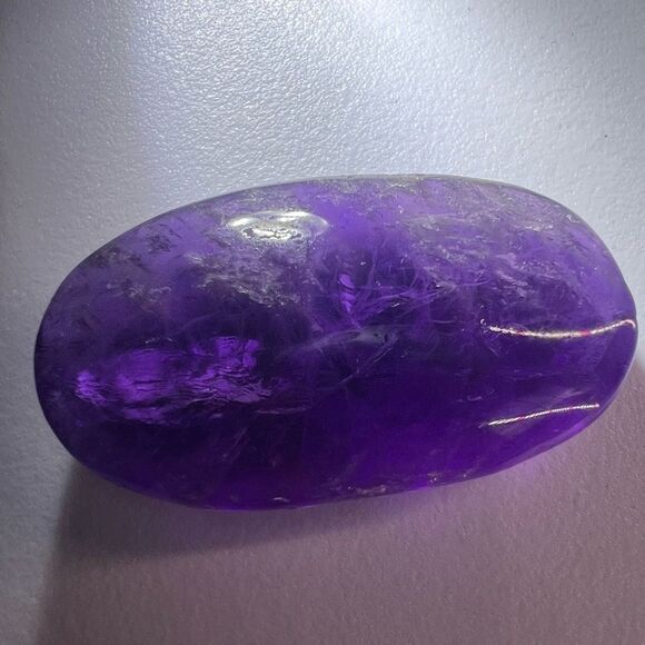 Amethyst Crystal Meditation Palmstone (1) - Picture 8 of 13